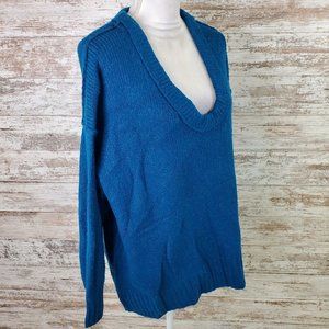 Free People Blue Long Sleeve V-Neck Pullover Sweater, Size Medium